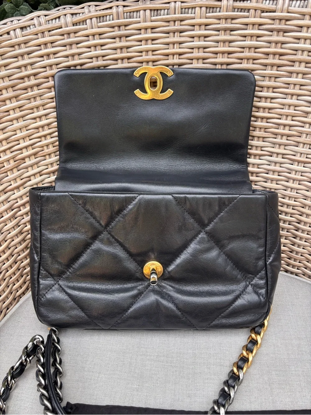 Authentic CHANEL 19 quilted Shiny lambskin gold silver medium crossbody